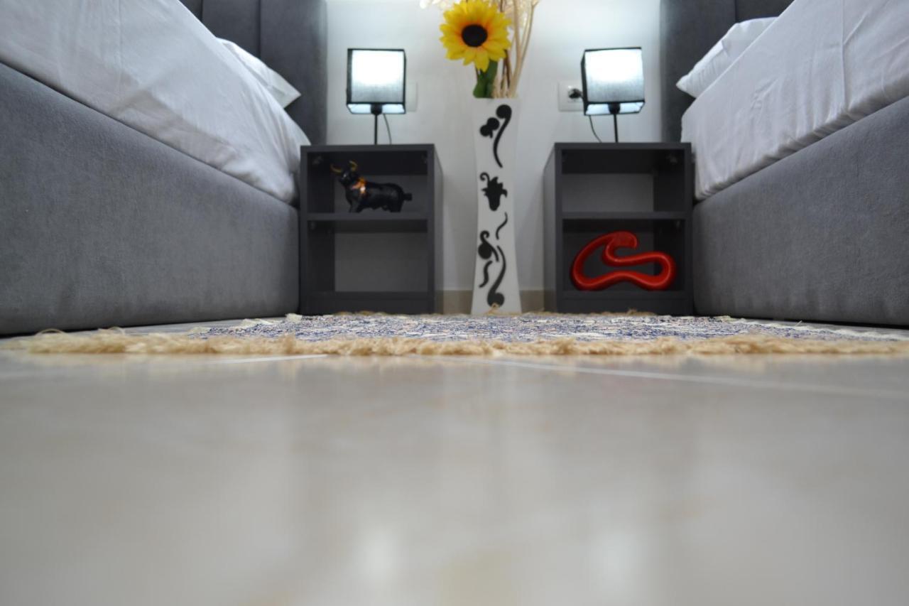 Flowers & Green 2 Bedrooms Apartment & Box Garage วญอเรอ ภายนอก รูปภาพ