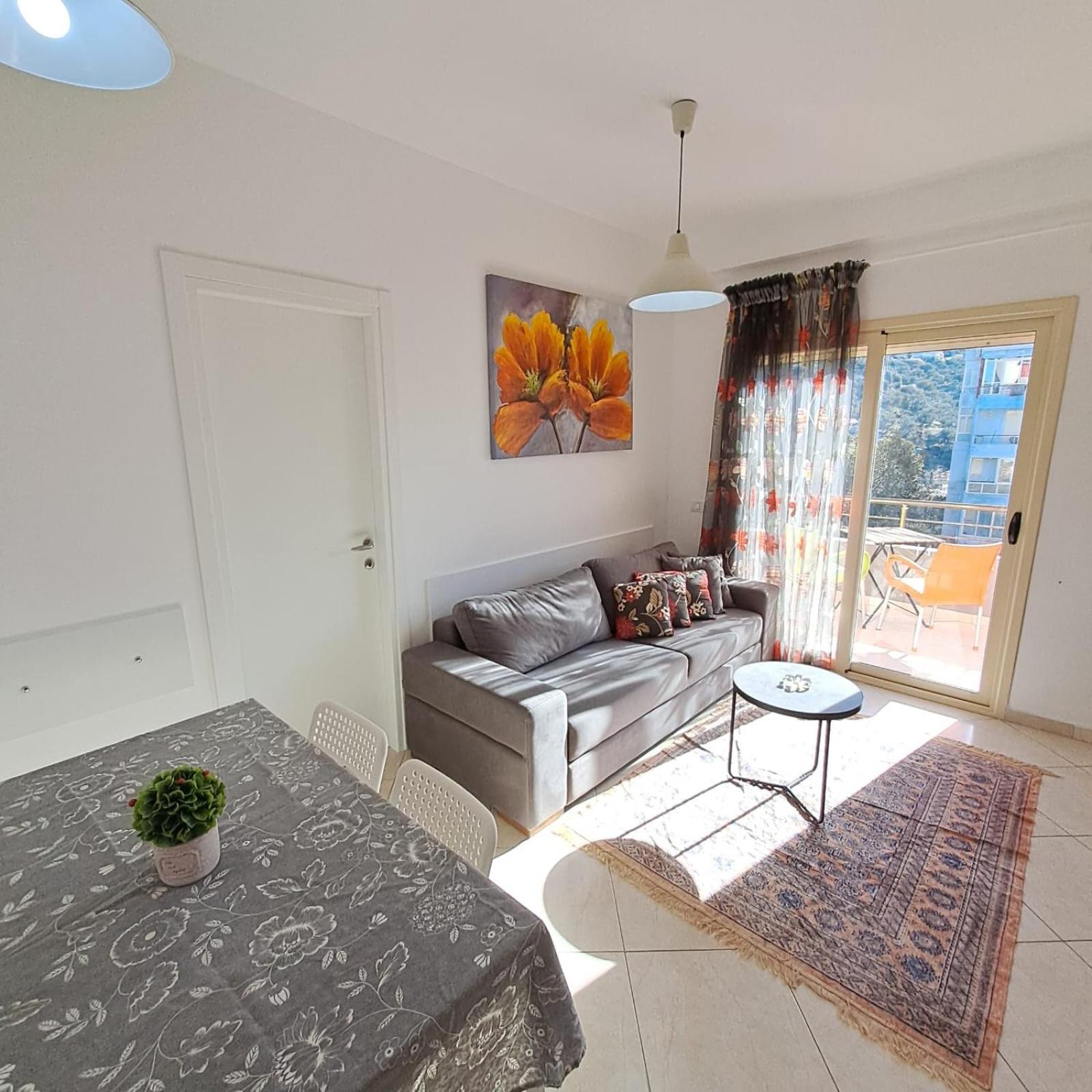 Flowers & Green 2 Bedrooms Apartment & Box Garage วญอเรอ ภายนอก รูปภาพ